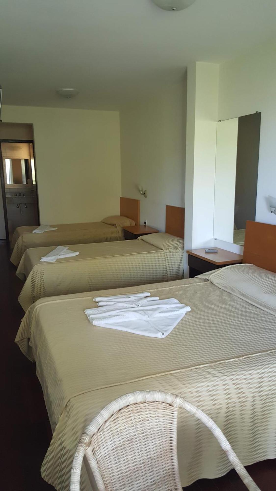 Ilha Da Gale Tourist Hotel Fazenda De Bombas บอมบินญัส ภายนอก รูปภาพ